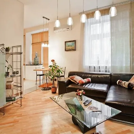 Studiominsk 5 Апартаменти *