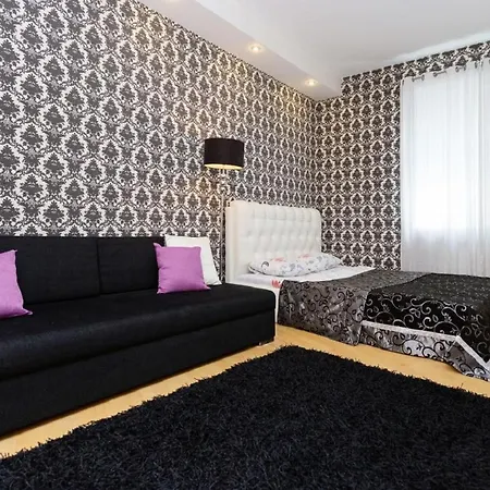 Studiominsk 5 *